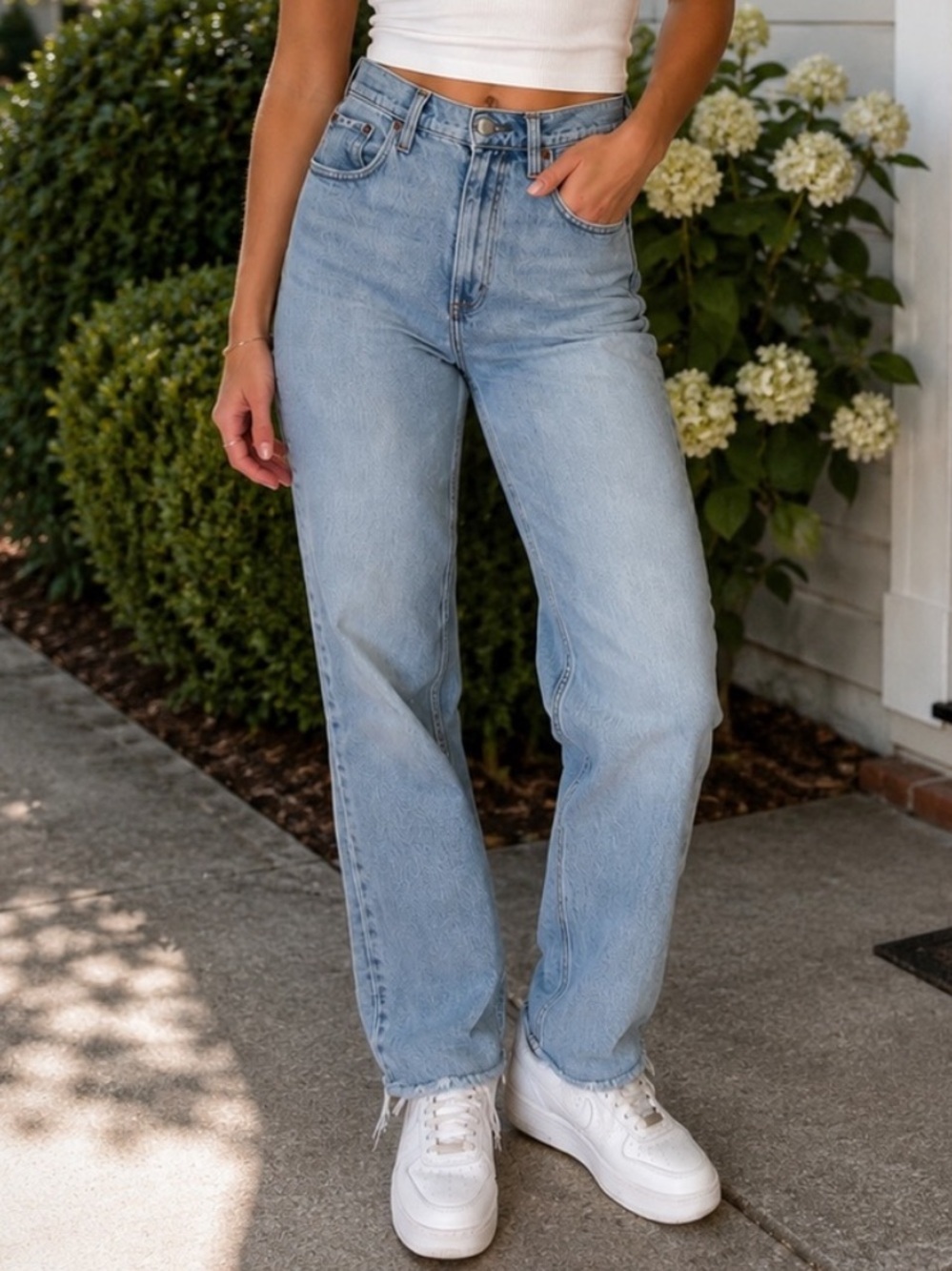 Abercrombie & Fitch The ’90s Straight Ultra High Rise Jeans Light 25399